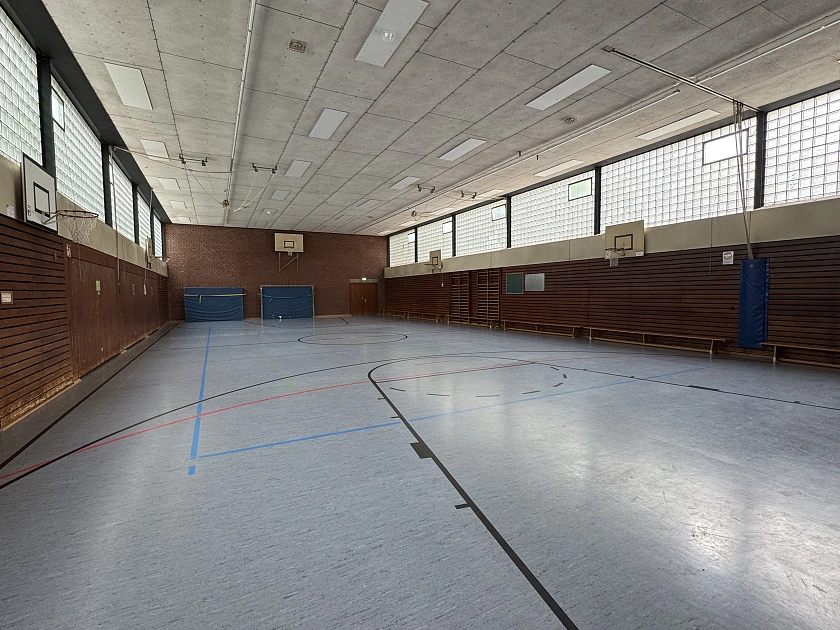 Die Turnhalle der Grundschule Uphuser Straße