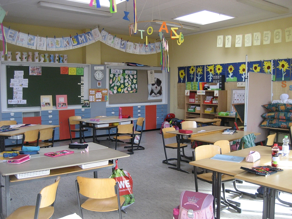 Ein Klassenraum der Grundschule Uphuser Stra&szlig;e