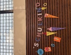 Dekorierte Wand mit dem Schriftzug Schulkind